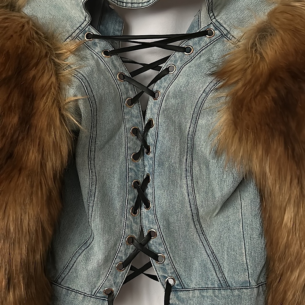 Azalea Wang Light Blue Denim Jean Faux Fur Sleeves Jacket Coat **Size L** 🌺🌺 - Picture 4 of 5